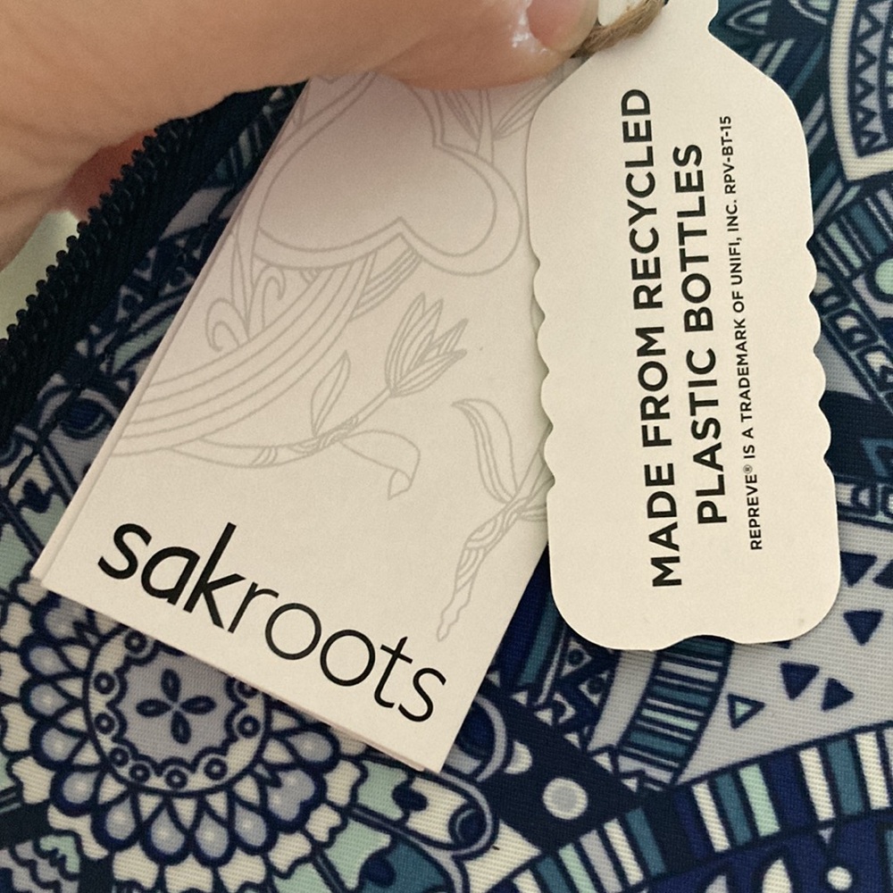 Sakroots Navy Wanderlust Essential Medium Cosmetic Bag Accessory Bag Mandala NWT - Picture 9 of 10